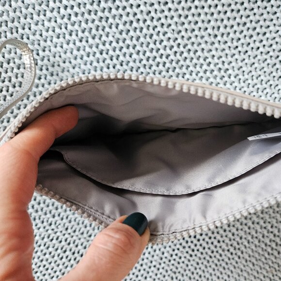 Lululemon Silver Wrislet in like new condition - Picture 3 of 4